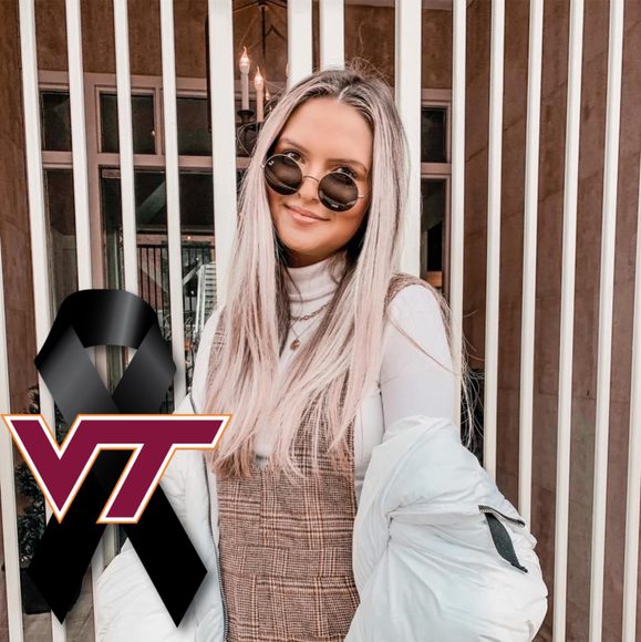 Meet your Posher, Ava - Picture 1 of 1